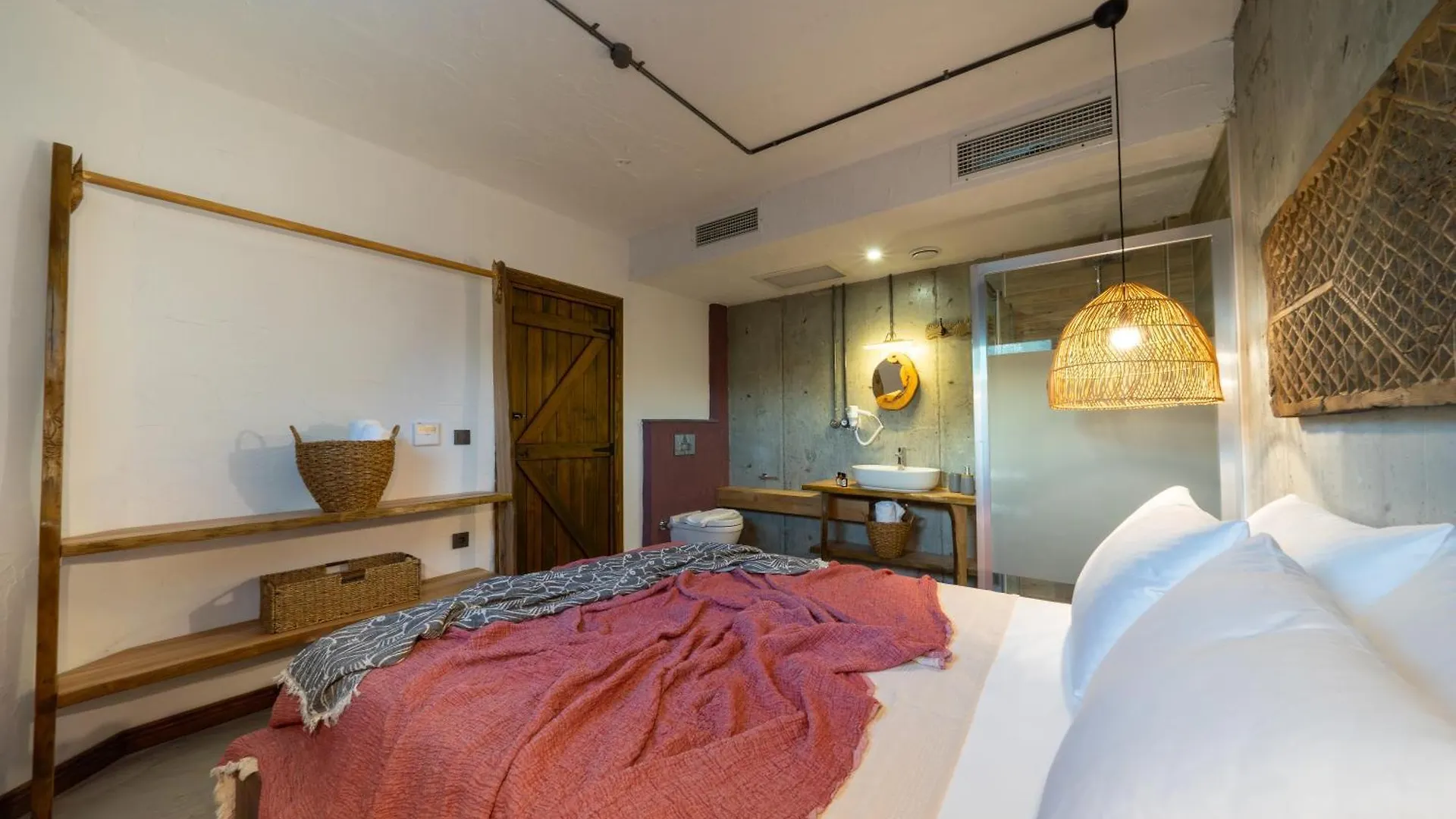 Kikonia Art & Suites Akyaka