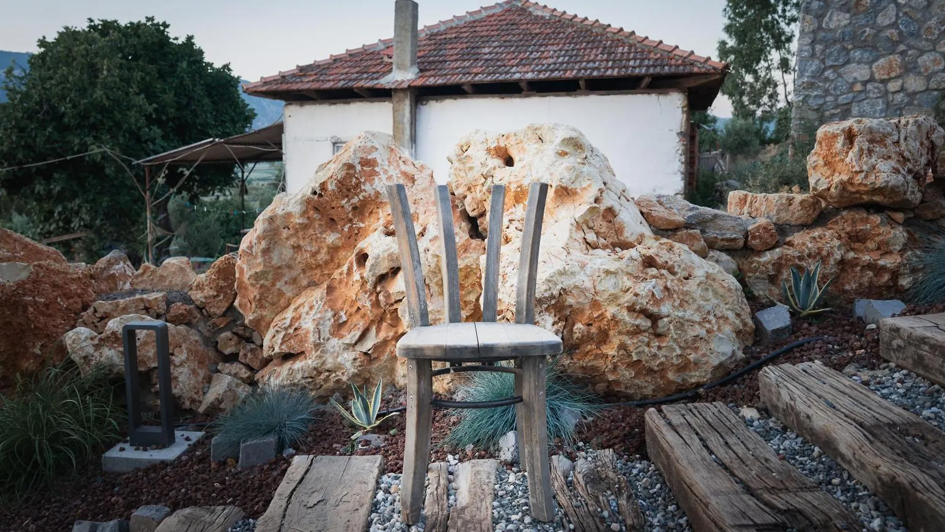 Kikonia Art & Suites Akyaka  0*, Akyaka (Mugla)